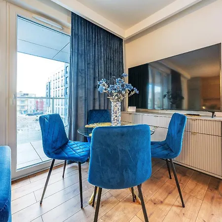 Glow Apartments, Letnica - Przystań Siódme Niebo Apartamento *